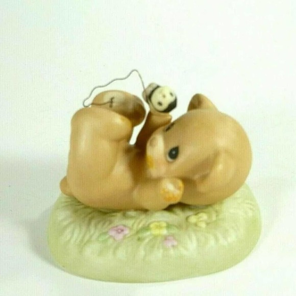 Precious Moments "You're My Honey Bee" - #487929 from 1998 - Picture 2 of 2